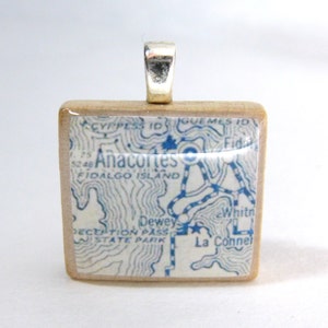 Anacortes, Washington - 1925 vintage Scrabble tile map pendant