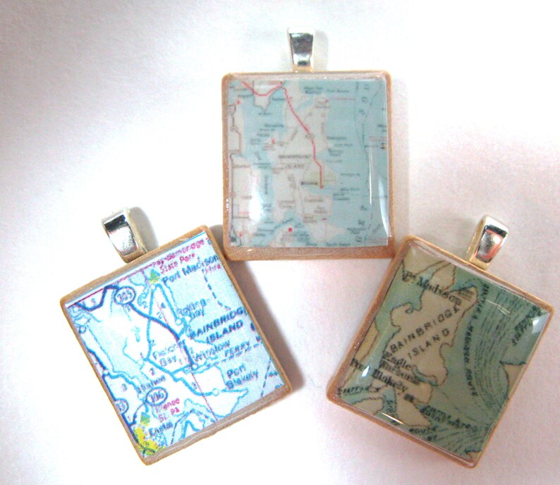 Bainbridge Island, Washington 1972 vintage Scrabble tile map pendant image 4