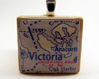 Victoria and San Juans - 1950s vintage Scrabble tile map pendant or charm