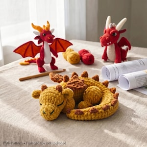 Virkat drakemönster PDF, Sovande drake Amigurumi Handledning, Fantasy Dragon Plyschmönster, Digital Nedladdning
