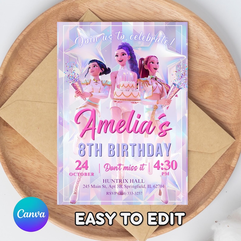 K&ouml;nnte beinhalten: Eine Geburtstagseinladung mit drei animierten Figuren. Die Einladung lautet "Amelias 8. Geburtstag" mit Datum, Uhrzeit und Veranstaltungsort. Der Text "Join us to celebrate!" steht oben auf der Einladung.