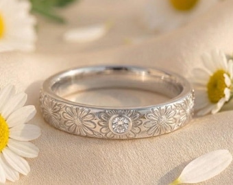 Women's Birth Flower Ring, Dainty Daisy Flower Band, Custom Engraved Ring, Birthday Gift