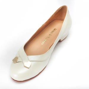 Handmade Leather Wedding Ballerinas: Classic Heart Detail Flats
