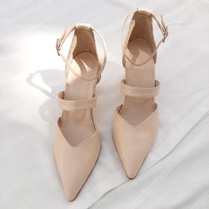 Handgefertigte Leder Blockabsatz Brautschuhe mit Fesselriemung