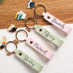 Personalized Leather Graduation Keychain, 2025 Keychain Wristlet Gift for Her, Engrave Name Keychain, College Graduation Charm Included