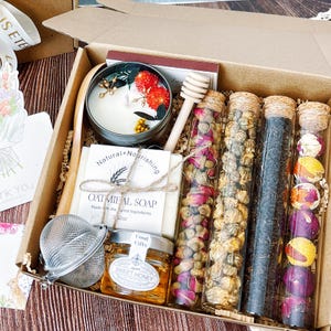 Luxury Tea & Self-Care Gift Box – Honey, Soy Candle, Oatmeal Soap