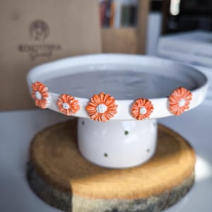 Handgemachte Keramik Etagere: Orange Blumen Dessert Sockel