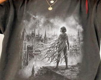 Camiseta gráfica de Vin Mistborn, estilo vintage, ciudad de Luthadel, camiseta de arte de fantasía retro, Cosmere Bookish