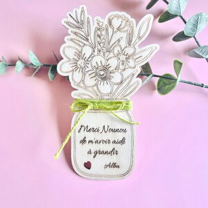 Bouquet de fleurs en bois , carte ou magnet en bois personnalisée