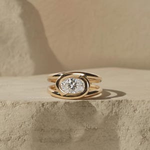 1.50 Carat Oval Cut Moissanite Diamant Ring für Verlobung 14K Gelbgold Ring Lünette Set Ring Ehering für Frauen Jubiläumsring