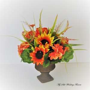 Herbst Sonnenblumen Herzstück Anordnung, Orange, rot, gelb, Sonnenblumen Herzstück, Orange Hortensie Anordnung