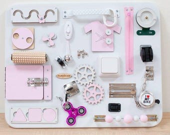 Tablero de actividades Montessori para bebés y niños pequeños: tablero de actividades sensoriales de madera para el desarrollo cognitivo, la motricidad fina y el juguete de aprendizaje.