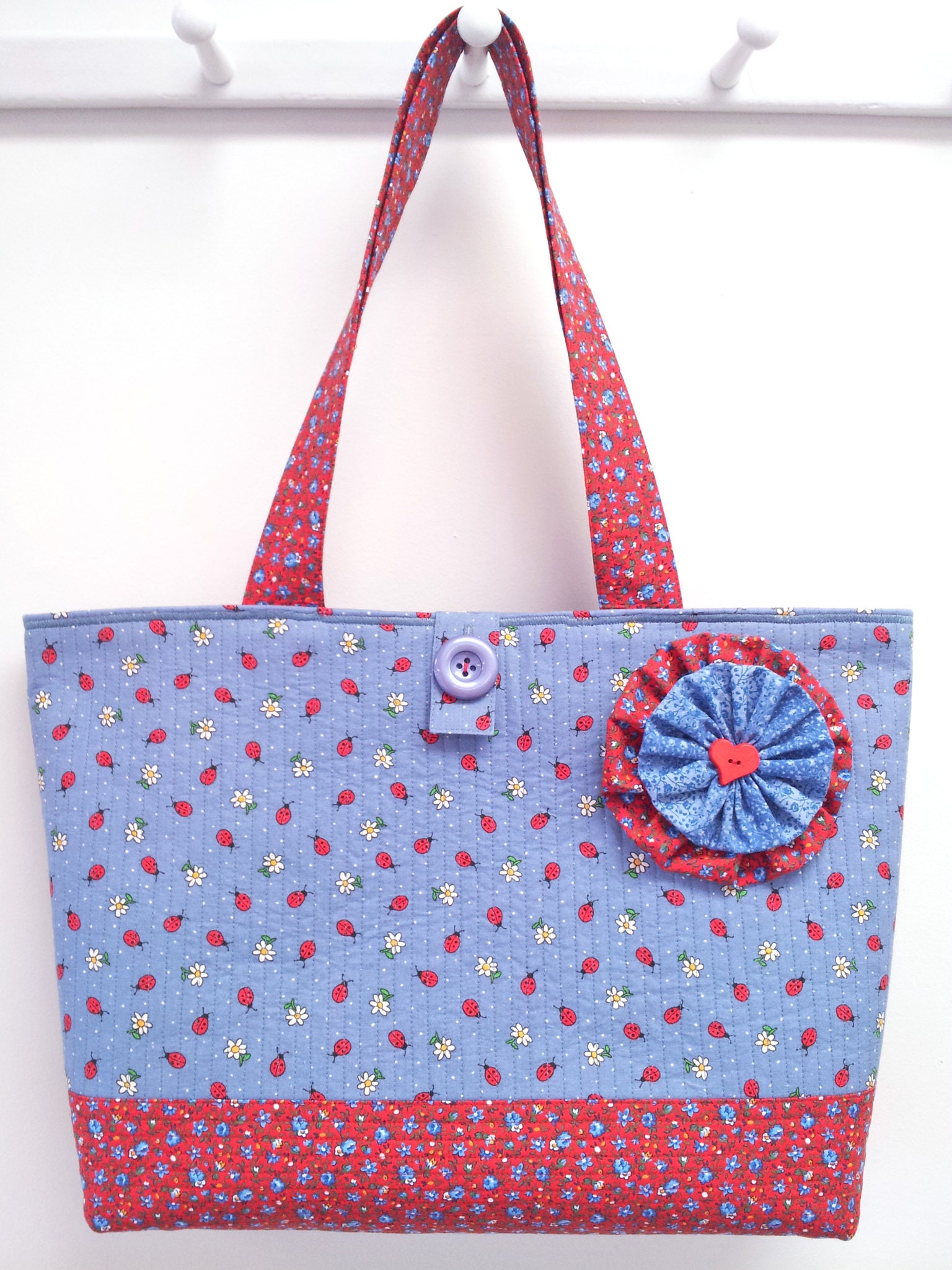 Gallery tote with ladybug print new arrivals