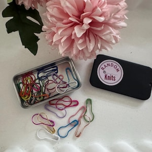 Bulb shaped opening Stitch Markers & Tin- Knitting or Crochet