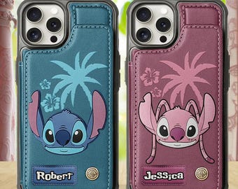 Capa de celular personalizada em couro com estampa de monstro azul, estilo carteira, com compartimentos para cartões e o tema Stitch Hawaii Ohana. Presente perfeito para casais. ipatusth00331