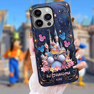 Custodia per telefono con orecchio di topo personalizzata Best Mom Ever per iPhone Samsung, custodia per telefono con viaggio a Disneyland, regalo a cartoni animati per la festa della mamma dsn9947