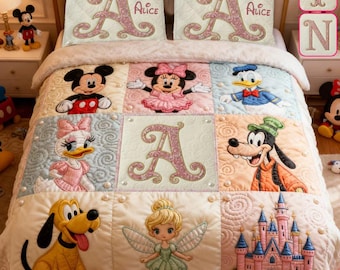 Ensemble de courtepointe personnalisé souris et amis, parure de lit initiale de l'alphabet, housse de couette enfant Magical World pour fille ipatudsn21634