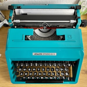 Vintage Olivetti Typewriter 1970s Made in Spain Excellent Condition with Original Carrying Case Gift for Writers Gift for Collectors