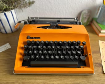 Vintage Typewriter - Adler - Contessa De Luxe - 1970s - in
