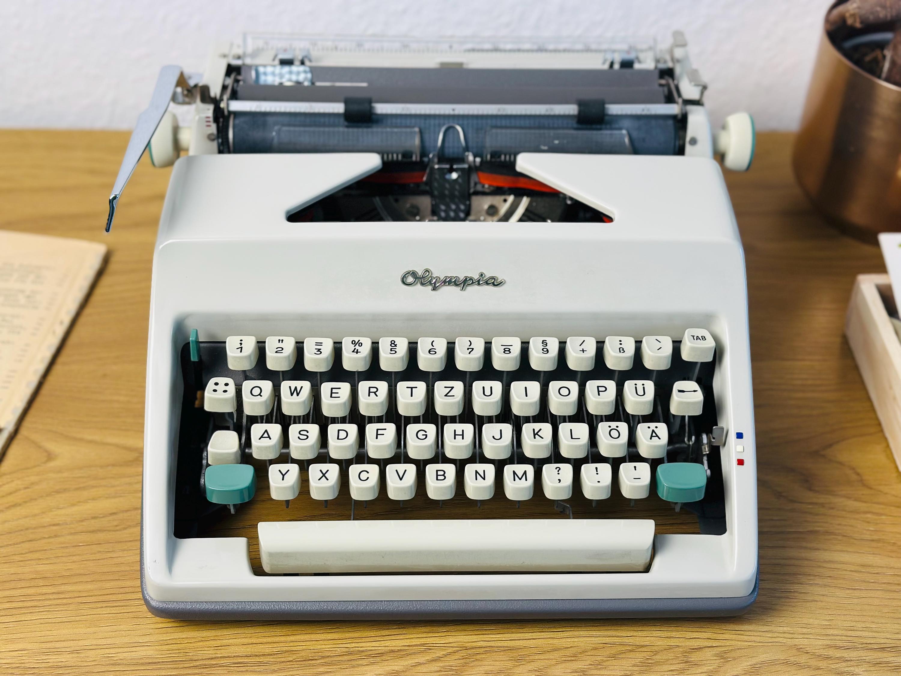 Olympia typewriter - Etsy 日本
