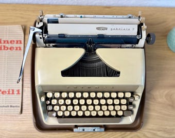 Vintage Triumph Gabriele 3 Typewriter: 1970s Retro Writing Machine