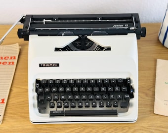 ヴィンテージ OLYMPIA タイプライター、60 年代のオフィス装飾 - Etsy 日本