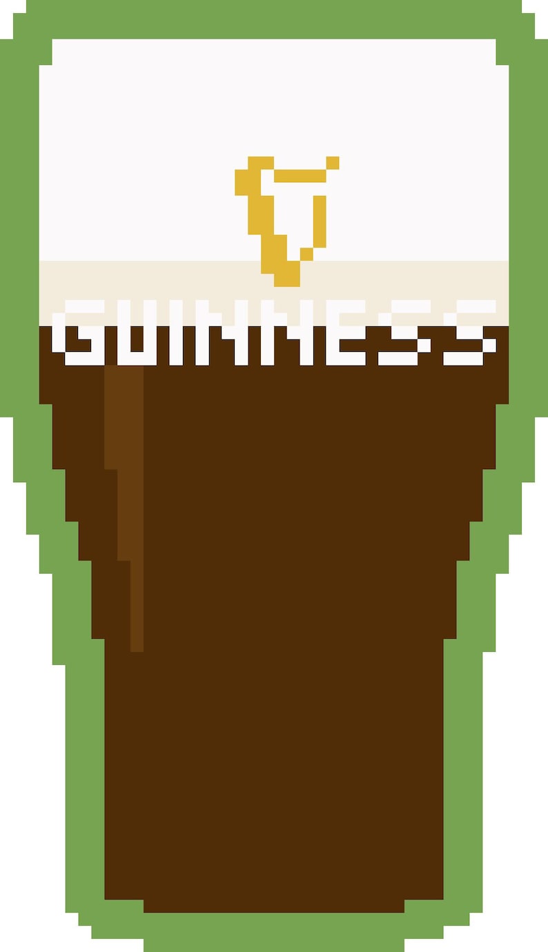 K&ouml;nnte beinhalten: Pixelige Darstellung eines Guinness-Pints. Das Glas ist mit dunkelbraunem Stout gef&uuml;llt und mit einem cremigen, wei&szlig;en Schaum bedeckt. Das Wort "GUINNESS" ist in Wei&szlig; dargestellt. Ein goldenes Harfenlogo ist sichtbar.