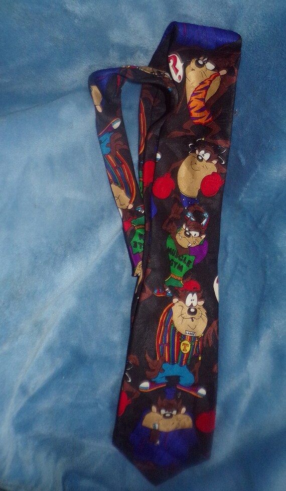looney tunes bow tie