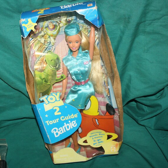 Vintage 1999 Toy Story 2 Tour Guide Barbie in Original Package