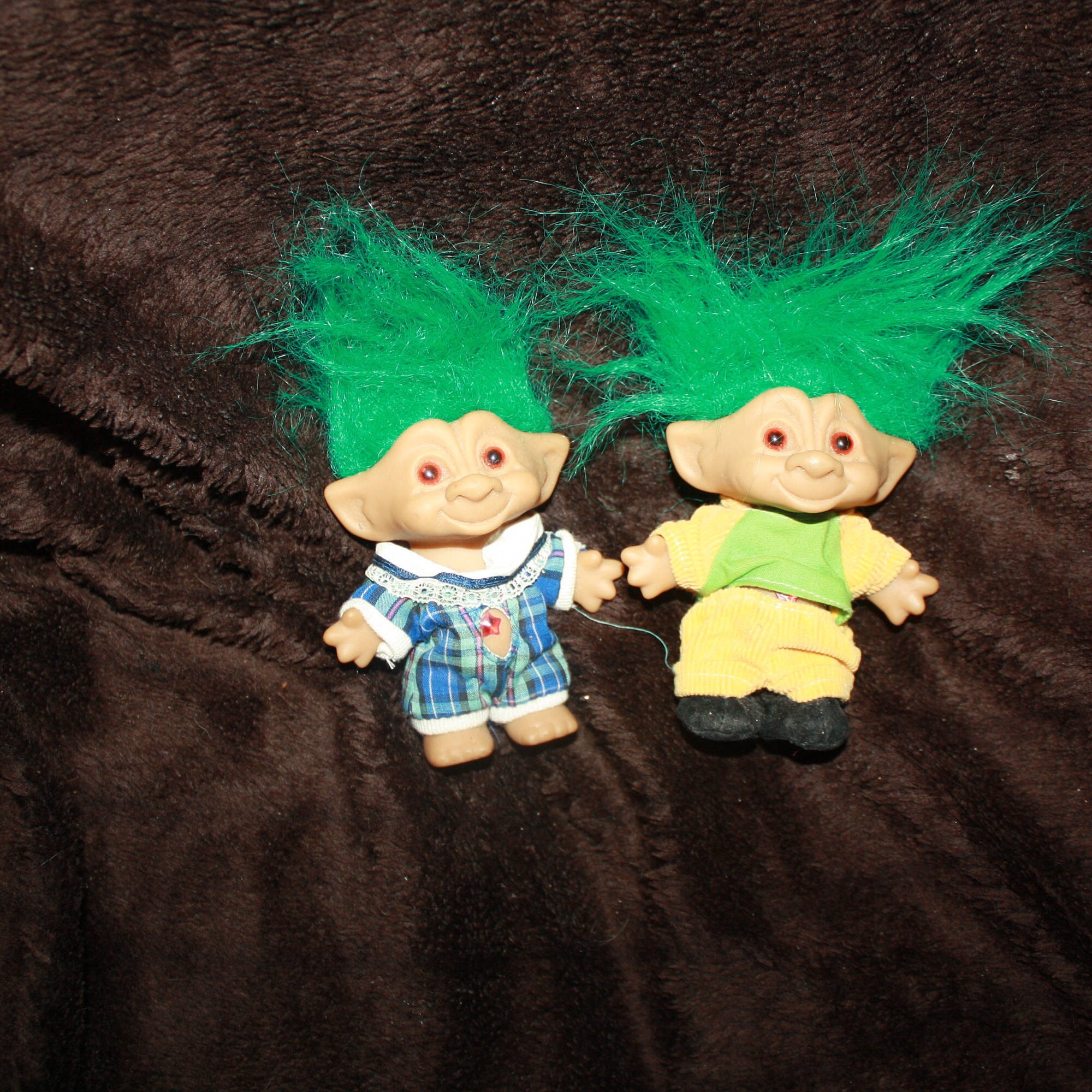 troll dolls with jeweled belly buttons