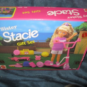 Barbie - Mattel Barbie Stacie Scooter