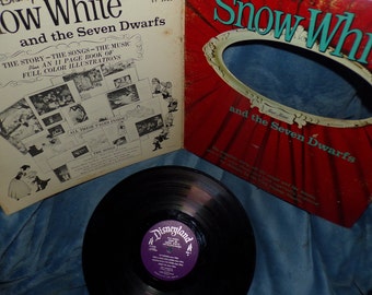 vintage Walt Disney Snow White book and record set   vinyl    lp record album