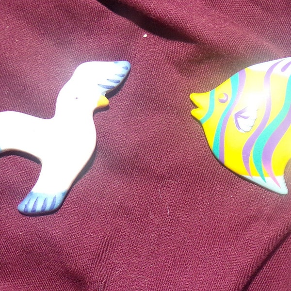 vintage resin Seagull and Angel fish   pin brooch lot of 2