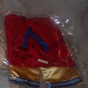 Shirley Temple Dress Up Doll Danbury Mint Stowaway  new  outfit shirt and pants only no shoes