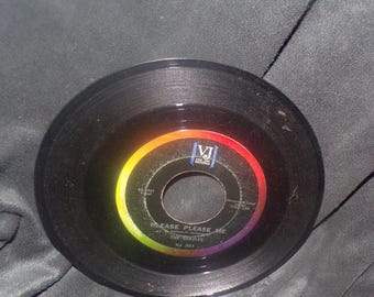 vintage 45 rpm record  The Beatles Vee Jay VJ581 Please Please Me From me to You vinyl record