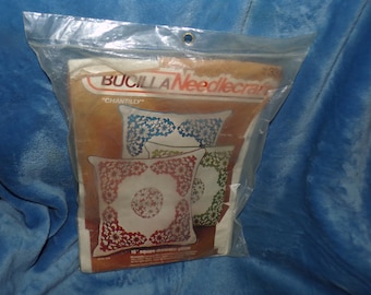 vintage needlecraft Bucilla crewel 16" square decorator pillow kit sealed