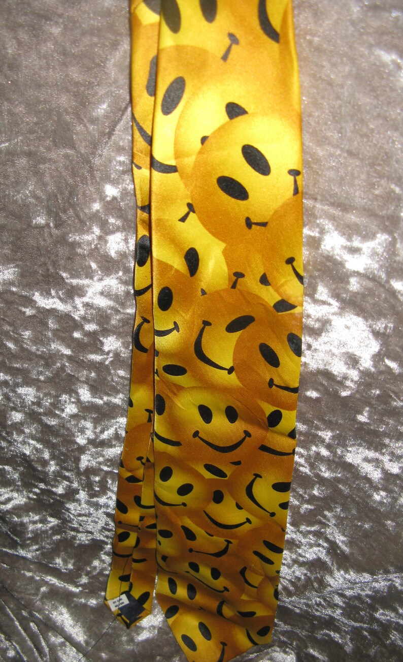 vintage smiley smile face tie mens tie