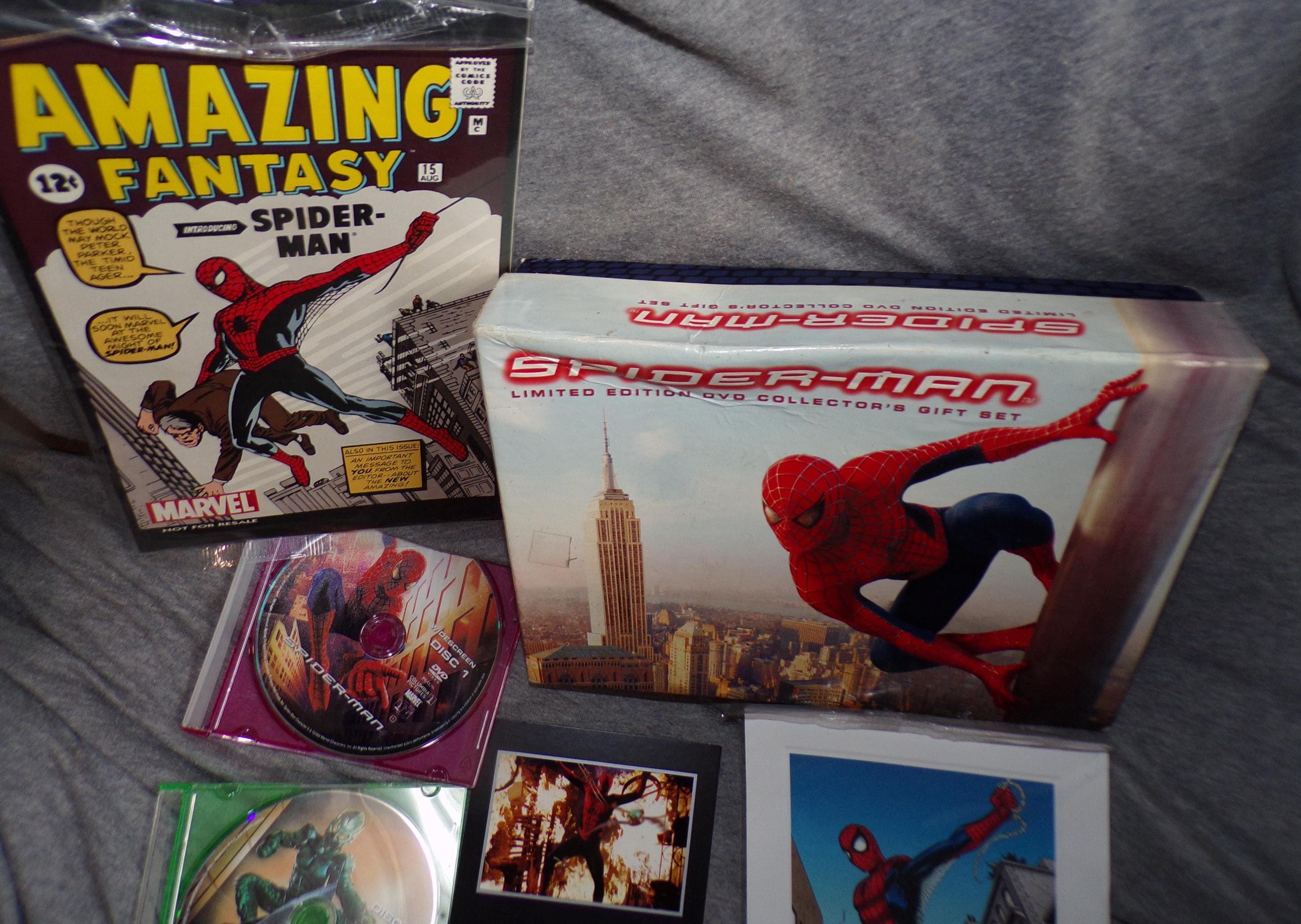 Spider-man Limited Edition DVD Collector's Gift Set With Film