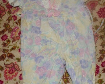 vintage Sweet Treats size 12 month  Floral Bubble Bottom Baby girl One piece Romper 12mos