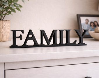 FAMILY lettering decoration – 3D printed living room decoration with heart, freestanding, modern & minimalist, black or white