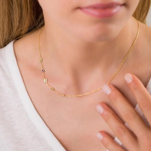 Colar com letra lateral, pedra de nascimento da mãe, barra de mãe personalizada, nome da criança, novo bebê, estatísticas com presente múltiplo para joias personalizadas de
