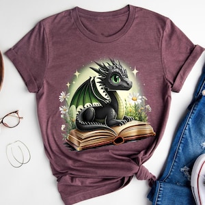 Cute Baby Dragon Reading Book Shirt – Fantasy Dragon Reader T-Shirt for Book Lovers, Magical Bookworm Gift, Fairy Tale Dragon Tee for Reader