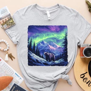 Alaska Bear Shirt for Women, Northern Lights Alaska T-Shirt, Aurora Mountain Tee, Alaskan Wildlife Gift, Grizzly Hiking Nature Shirt