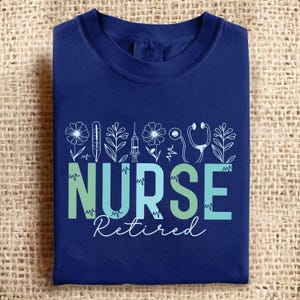 Nurse Retired Shirt – Floral Medical Icon Tee for Retiring Nurses, RN Retirement Gift Idea, Comfortable Nurse Farewell Shirt for Women & Men