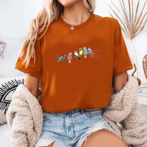 Birds on a Branch Shirt – Cute Bird Lover T-Shirt, Nature Graphic Tee, Birdwatching Shirt, Animal Lover Gift, Colorful Birds T-shirt