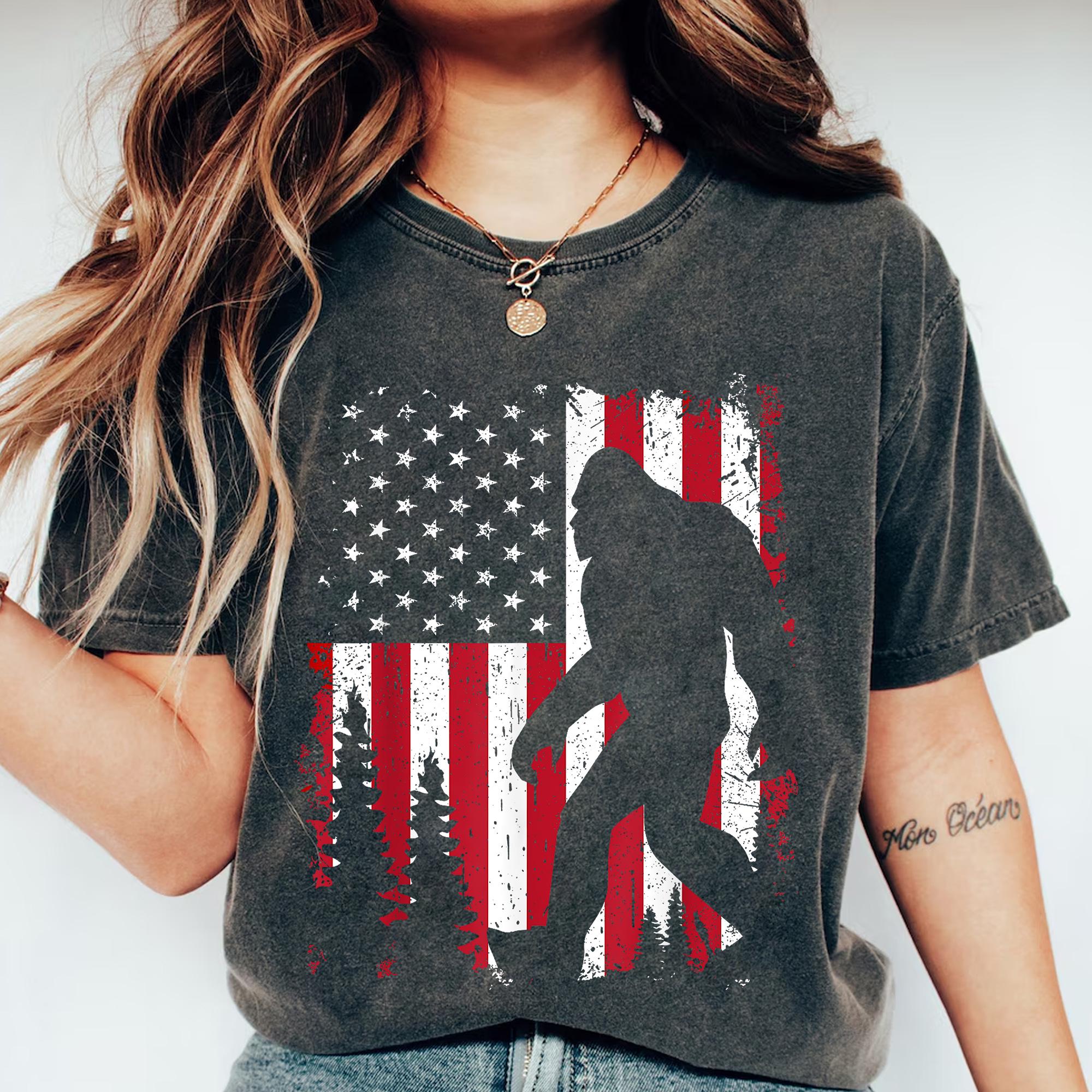 Bigfoot American Flag T-Shirt - Patriotic Sasquatch Shirt - USA Flag Bigfoot Tee - 4th of July Shirt - Bigfoot Gift - Retro American Shirt