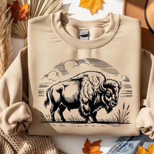 Buffalo Crewneck Sweatshirt – Vintage Bison Scenic Pullover, Western Cowboy Ranch Sweater, Wildlife Nature Adventure Gift for Men Women