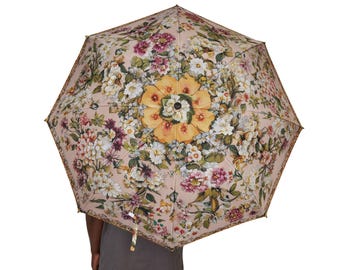 Vintage bloemenparaplu, romantische tuinparasol, ontwerp met zachte blush, elegant lente-regenaccessoire