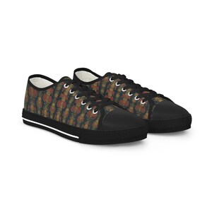 Artsy Low Top Sneakers Vintage Rose Wallpaper Design for Men Edgy Shoe Alternative Hip Fashion Statement Toe-Cap Creative footwear