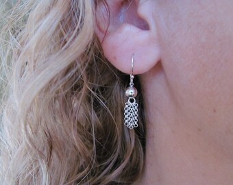 Serling silver unique tassel earrings. Dangle chain tassel earrings. Handmade famine jewelry pieces by Margolladesign
